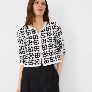🖤 Ann Taylor Geo Crochet Cardigan – Size Small 🖤